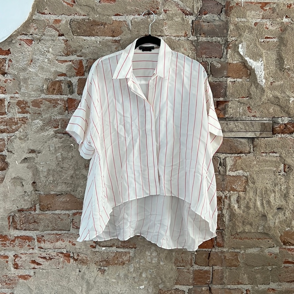 Alice + Olivia red and white striped short sleeve button down size small
